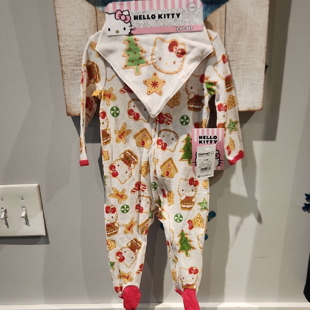 NWT Hello Kitty Christmas 2-PC set for Kids - White and Red Sz 3/6M